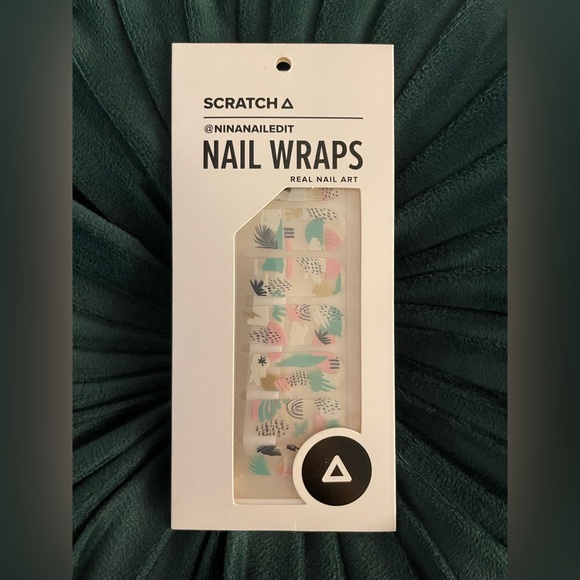 NEW & SEALED Scratch Nail Wraps - Picture 3 of 6